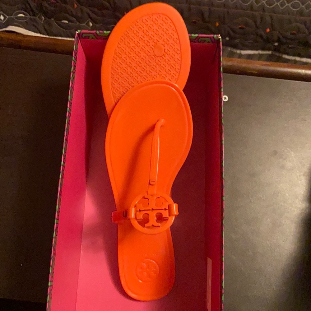 Tory Burch flat thongs